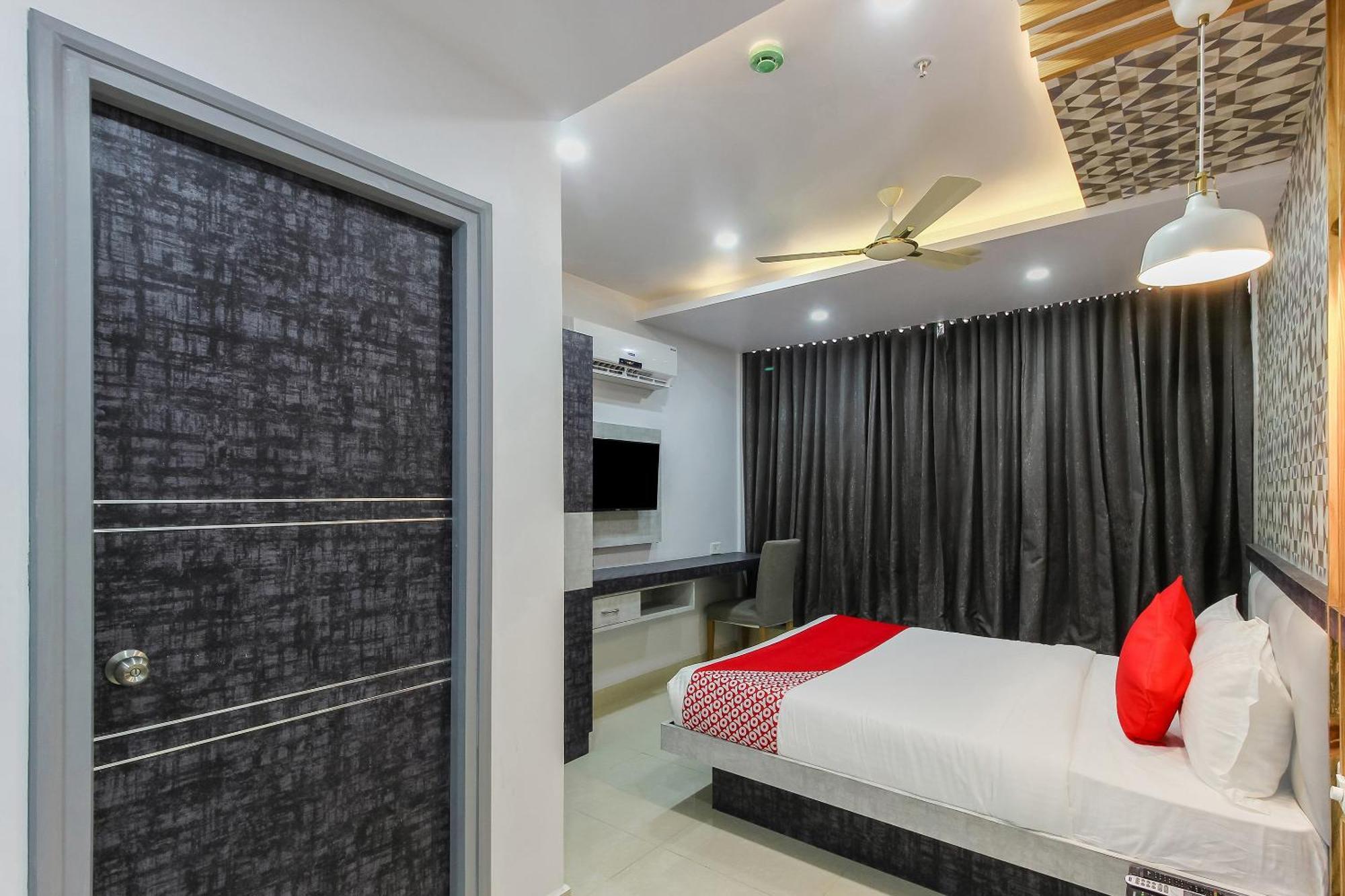 Super Capital O Hoysala Inn Secunderabad Exterior photo